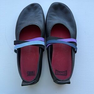 Women’s Camper Twins Flats 7.5